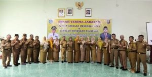 Sertijab Kepsek SMA/SMK, Disdikbud Lampung Tekankan Peningkatan Mutu Pendidikan