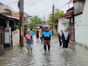 Pemkot Bandar Lampung Terus Bergerak Melalui Dinas PU ke-Seluruh Titik Banjir 