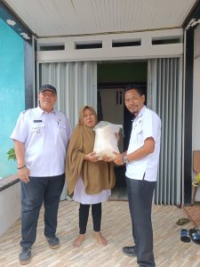 Pemkot Bandar Lampung Salurkan 107,6 Ton Beras untuk Warga Terdampak Banjir