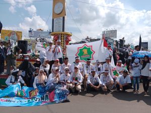 Gemira Lampung Turun ke Jalan, Serukan Solidaritas Kemanusiaan untuk Palestina di Tugu Adipura