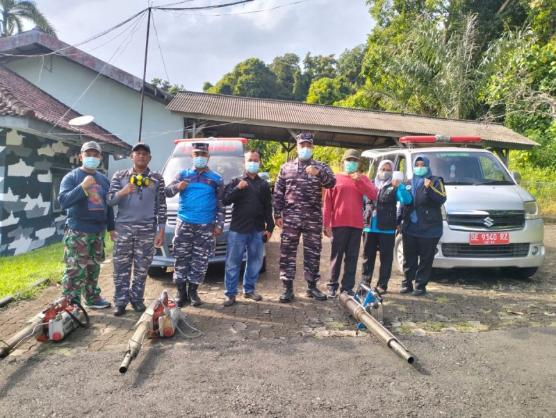 Lanal Lampung Gelar Fogging di Sejumlah Fasilitas TNI AL, Danlanal: Mari Jaga Kebersihan untuk Kesehatan Diri dan Keluarga