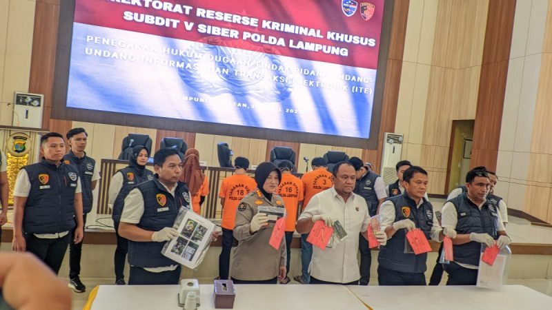 Sindikat Pemerasan Seksual Berbasis TikTok Terbongkar, Polda Lampung Amankan 4 Tersangka Termasuk Oknum Napi