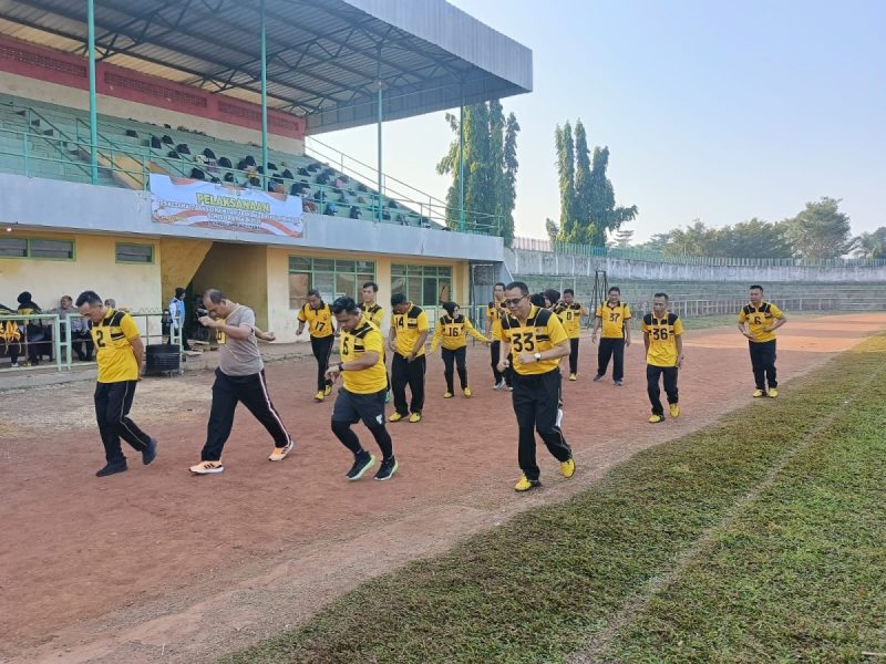 Polres Lampung Utara Gelar Tes Kesamaptaan Jasmani dan Ujian Beladiri Polri Berkala Semester ll Tahun 2025