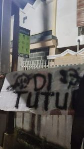 Warga dan Tokoh Agama Segel Arwana Homestay, Diduga Jadi Tempat Prostitusi