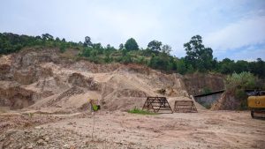 UD Sumatera Baja Lanjutkan Pekerjaan Persiapan Lahan Parkir di Sukabumi Bandar Lampung
